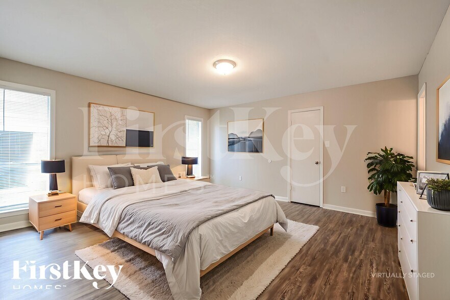 Building Photo - 6030 Elk Grove Rd