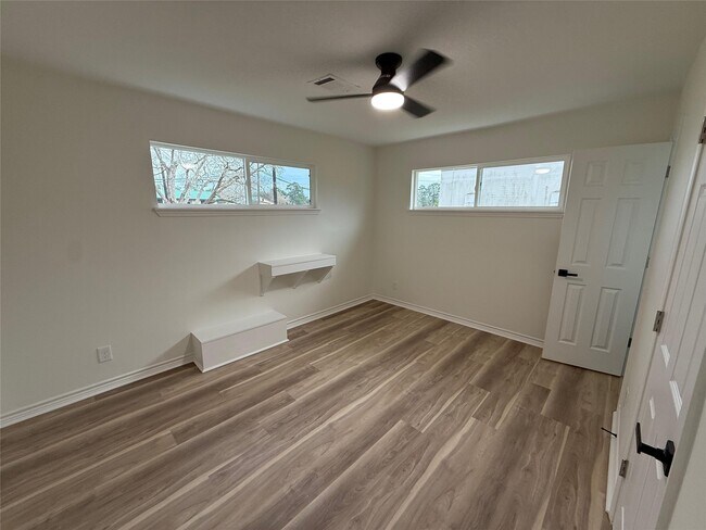 Building Photo - 6210 Delany Rd