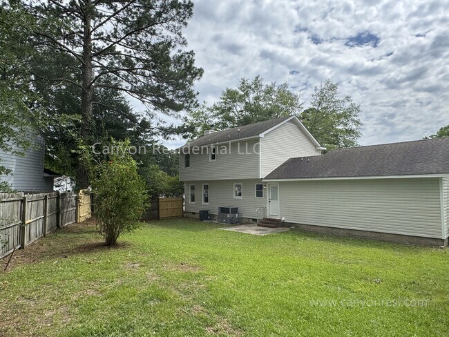 Building Photo - 6556 Rhemish Dr