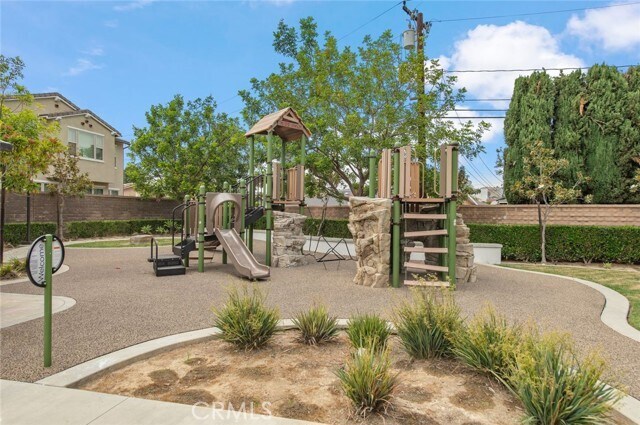 Building Photo - 21020 Cornerstone Dr