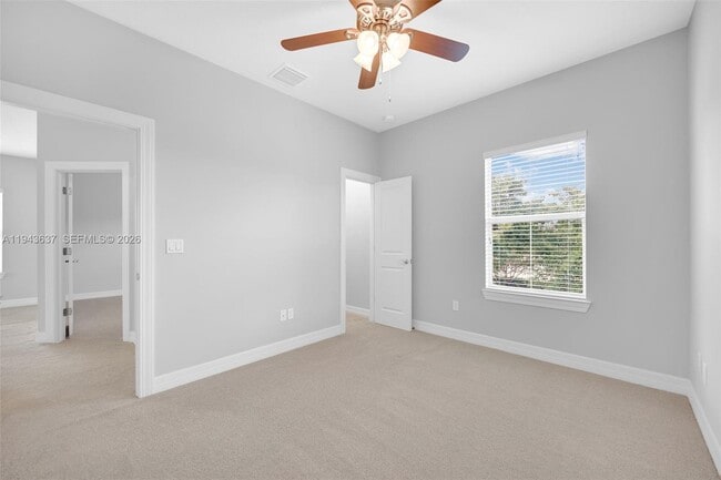 Building Photo - 964 Banyan Dr