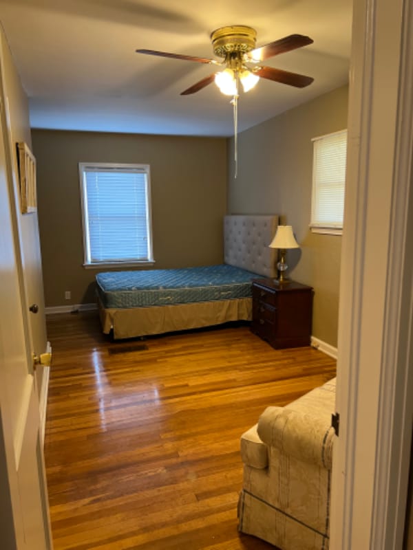 Building Photo - 225 N Park Dr