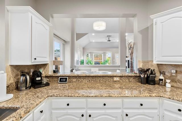 Building Photo - 4008 Sherry Ln