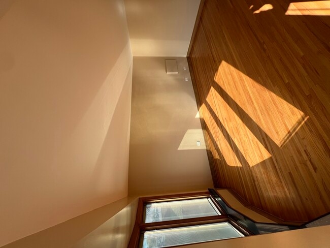 Building Photo - 4148 W 87th St