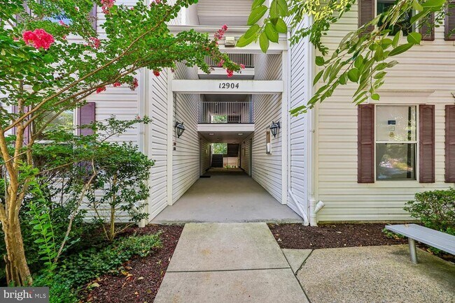 Building Photo - 12904 Churchill Ridge Cir