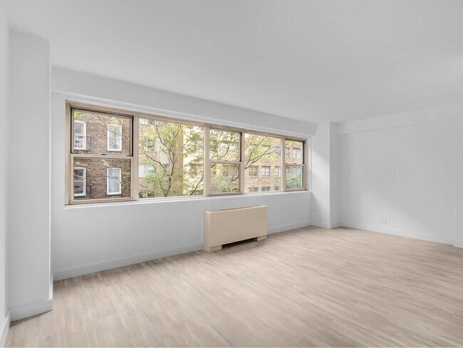 Building Photo - 321 E 48th St