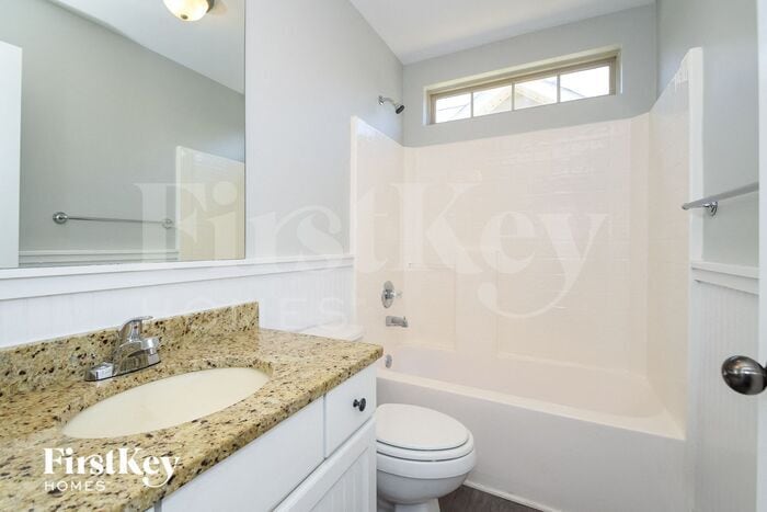 Building Photo - 136 Creekstone Tr