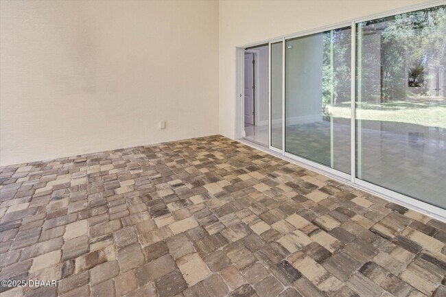 Building Photo - 53 Wilmette Ave