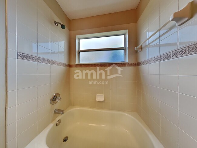 Building Photo - 2657 Snail Kite Court