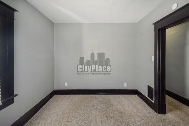 Building Photo - 119 N Euclid Ave