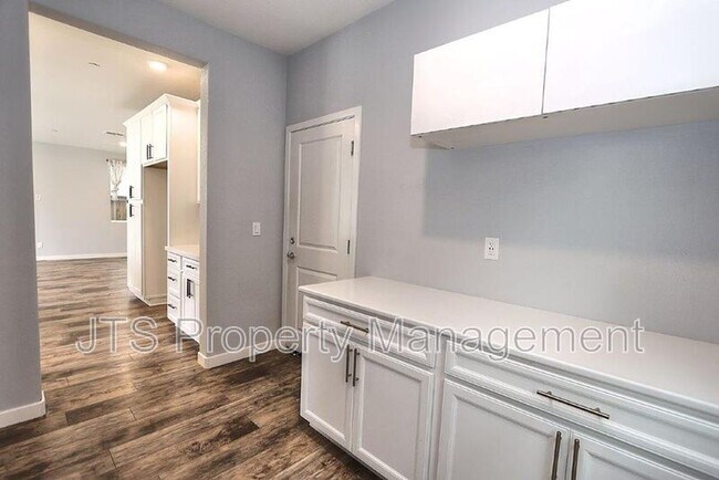 Building Photo - 2683 Alcove Way