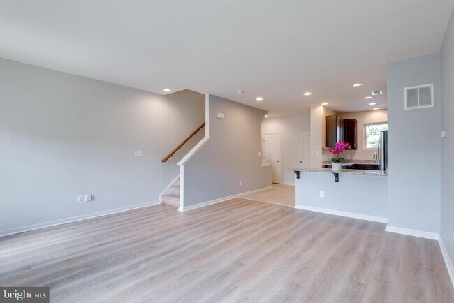 Building Photo - 42270 Yancey Terrace