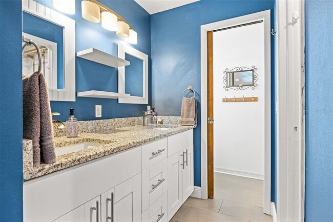 Building Photo - 6701 Leeward Isle Way