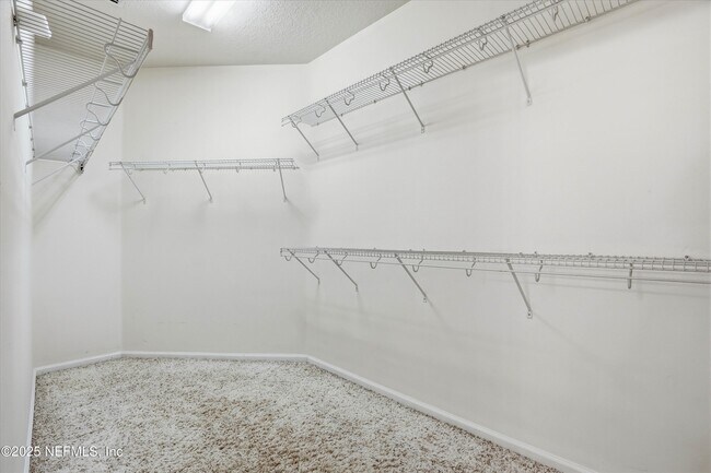 Building Photo - 6633 Jefferson Garden Ct