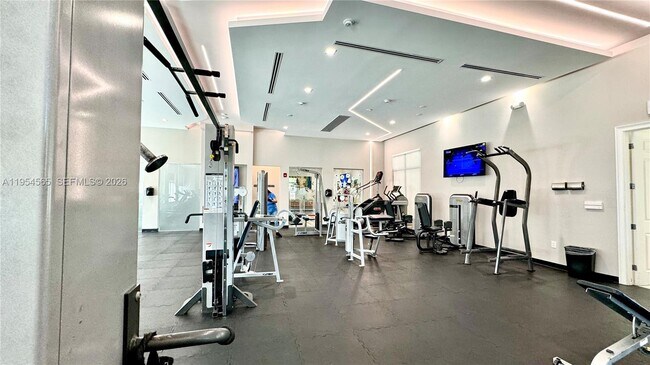 Building Photo - 139 NE 27th Terrace