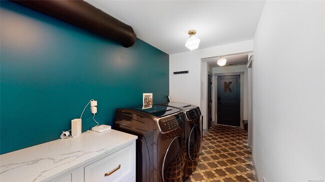 Building Photo - 52 Annandale Rd