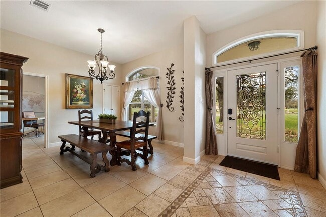 Building Photo - 3701 Del Robles Dr