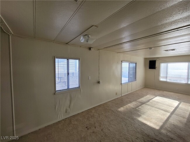 Building Photo - 3 Piute Valley Dr