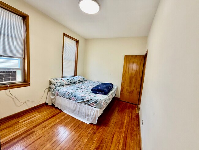 Building Photo - 336 Avenue C