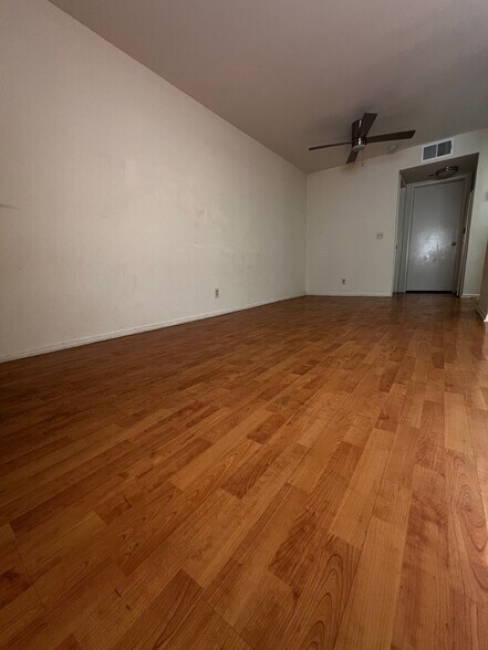 Building Photo - 235 N Verdugo Rd