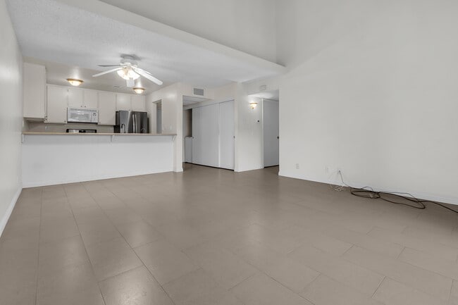 Building Photo - 403 Orange Blossom