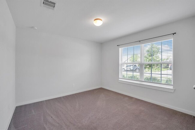 Building Photo - 31415 Stone Ridge Forest Dr
