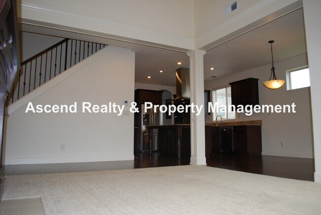 Building Photo - Bethany 4 Bed + Bonus Next to Springville Gourmet Kitchen Bed & Full Bath on Main