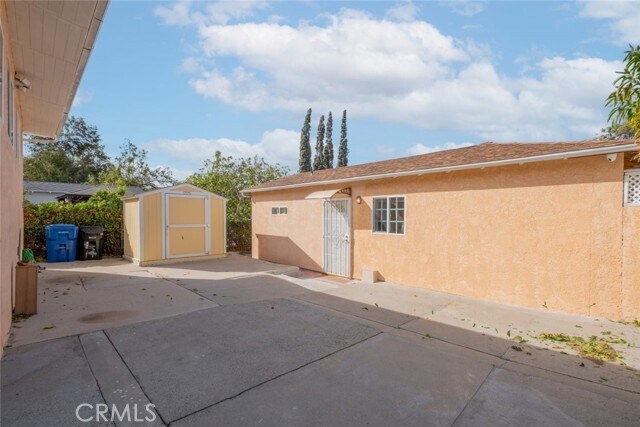 Building Photo - 10407 McClemont Ave