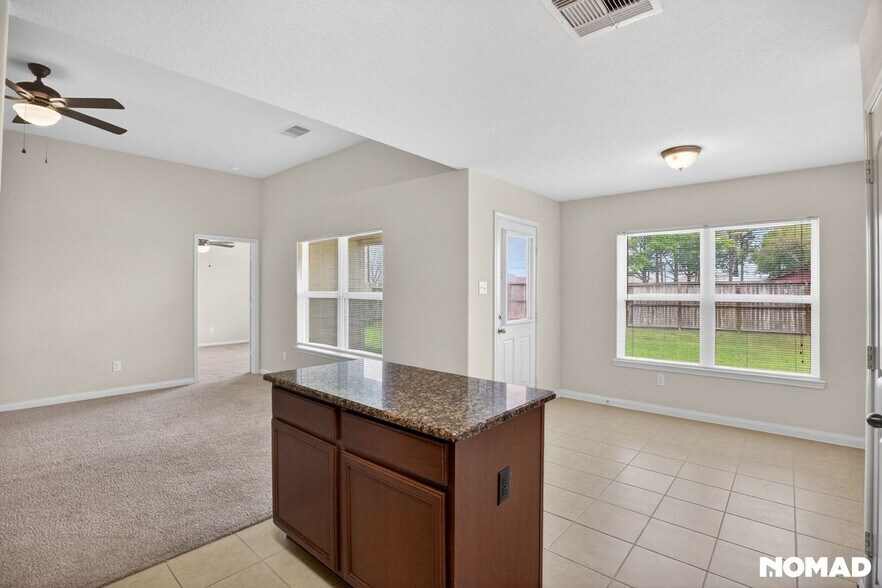 Building Photo - 2331 Golden Brandy Ln