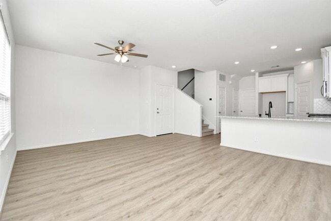 Building Photo - 1534 Revolution Way