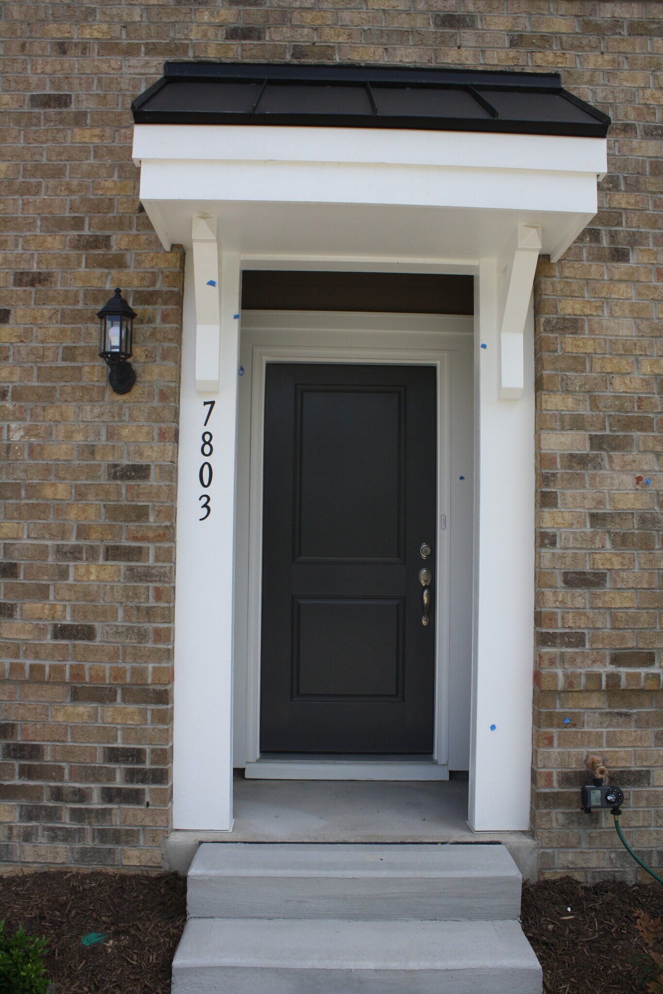 Building Photo - 7803 Flatrock Park Dr
