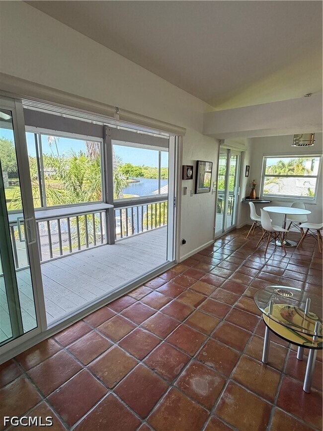 Building Photo - 27189 Gasparilla Dr