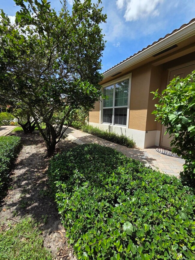 Building Photo - 4365 Colony View Dr