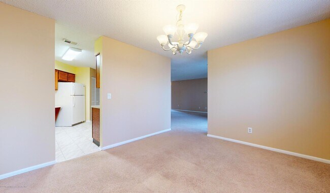 Building Photo - 1019 Waters Edge Dr