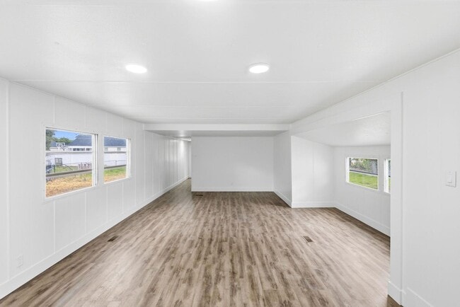 Building Photo - 120 Parker Ave