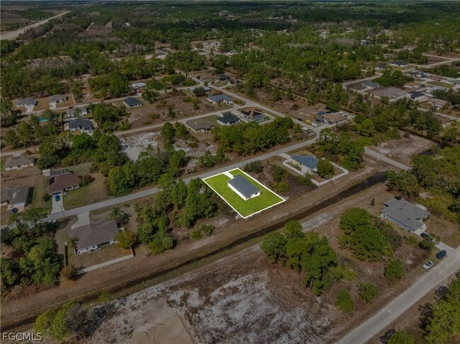 Building Photo - 1037 Citrus Ave S