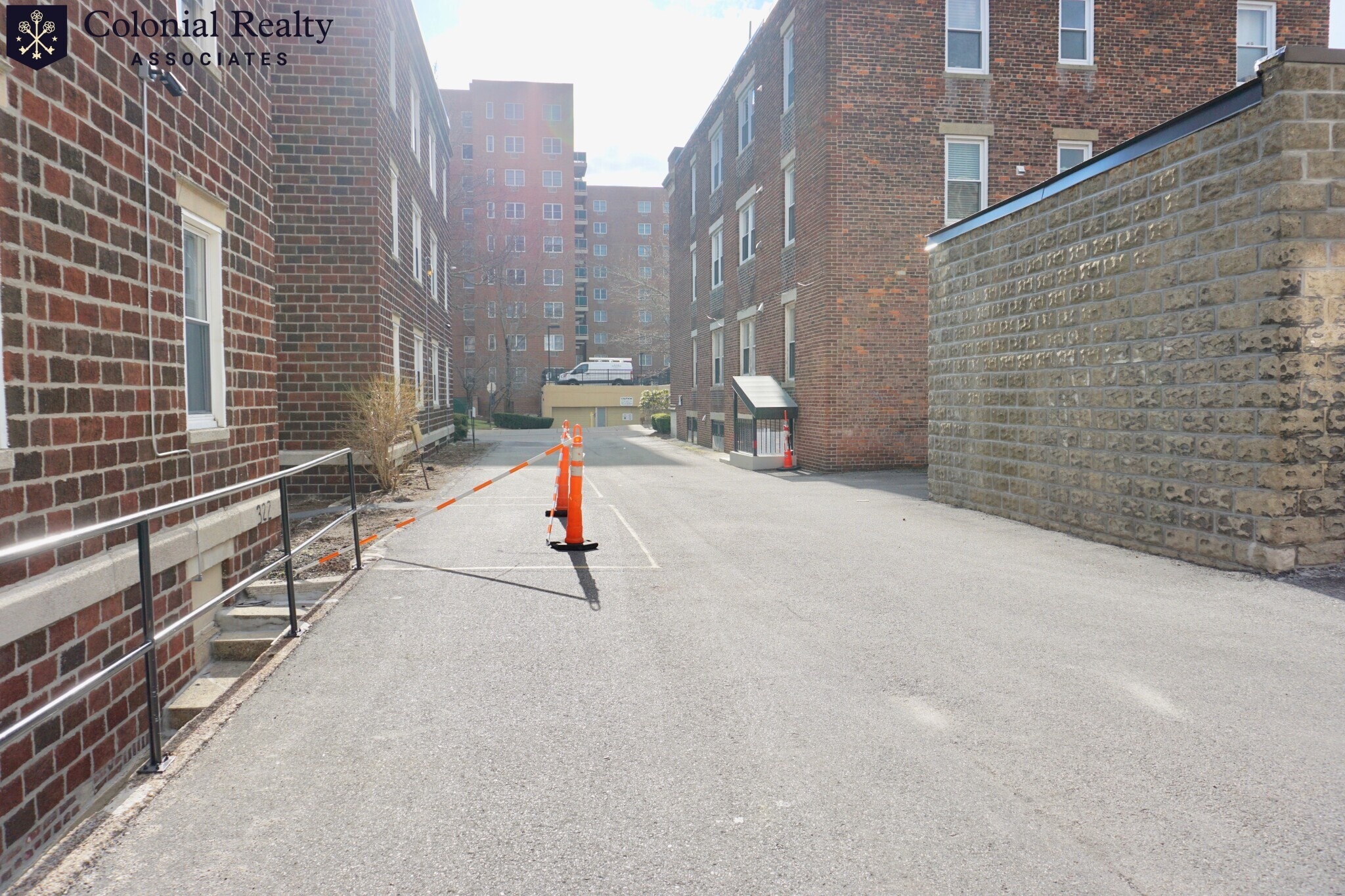 Building Photo - 72 Egmont St