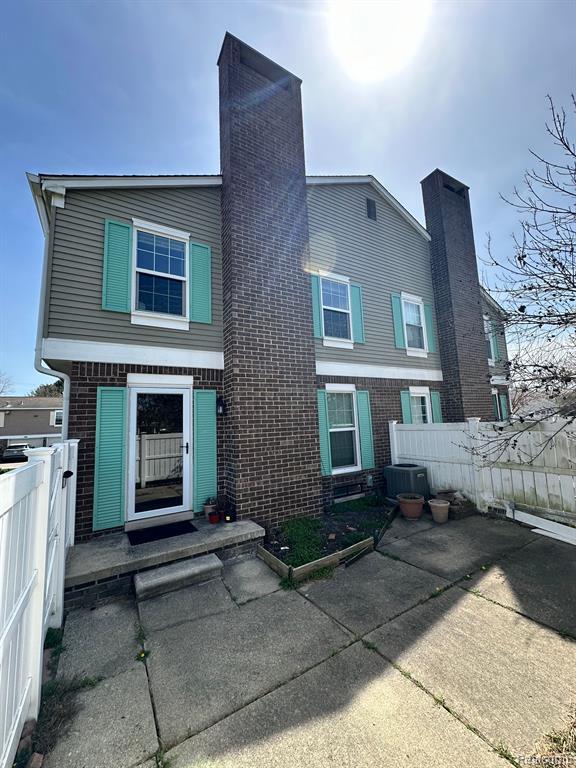 Building Photo - 41729 Broquet Dr