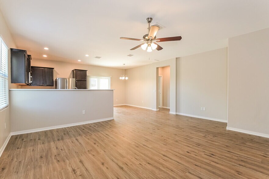 Building Photo - 14214 N Spear Point Way