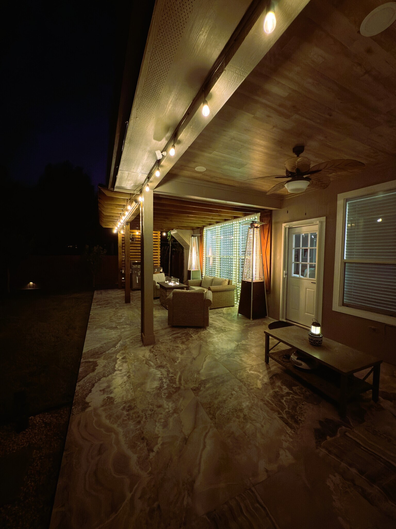 Building Photo - 178 Amber Oak Dr
