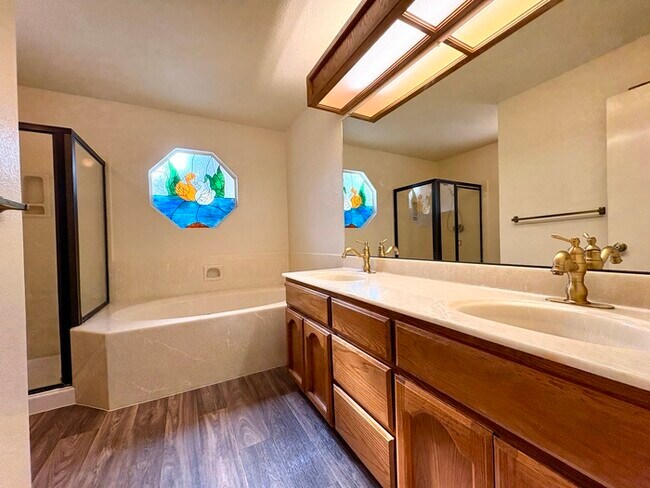 Building Photo - Beautiful Well Kept 3 bedroom for Rent - Folsom