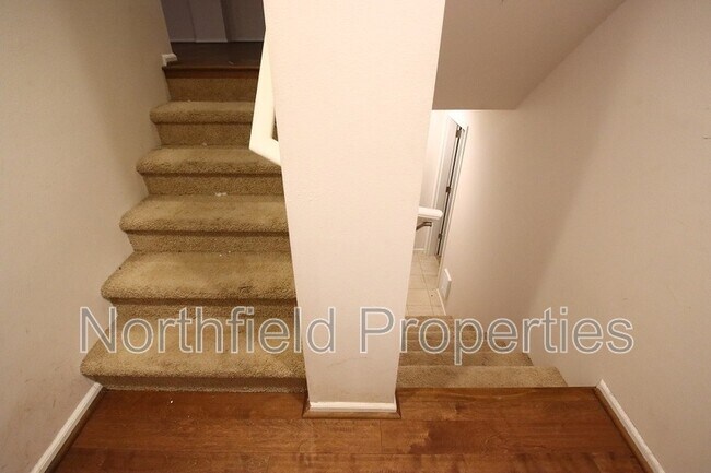 Building Photo - 3421 31st Dr