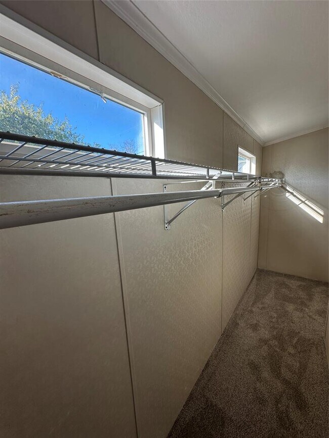 Building Photo - 104 Ramirez St