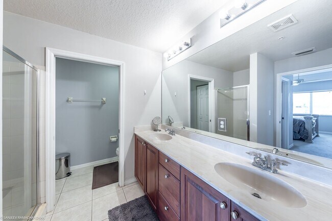 Building Photo - FURNISHED WATERFRONT CONDO IN PUNTA GORDA ISLES