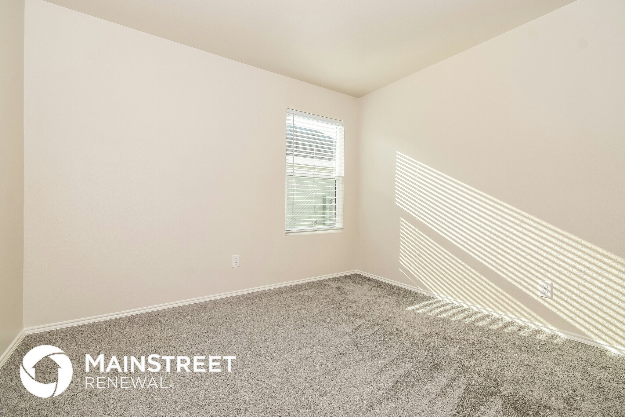 Building Photo - 5649 Hepburn St