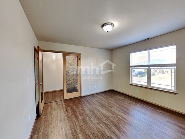 Building Photo - 10418 192nd Street Ct E