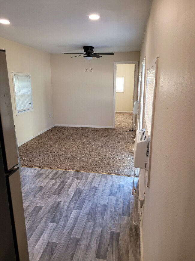 Building Photo - 420 Terlingua