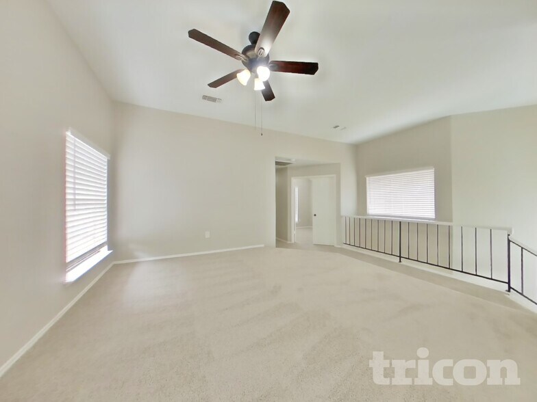 Building Photo - 16330 Tiburon Way