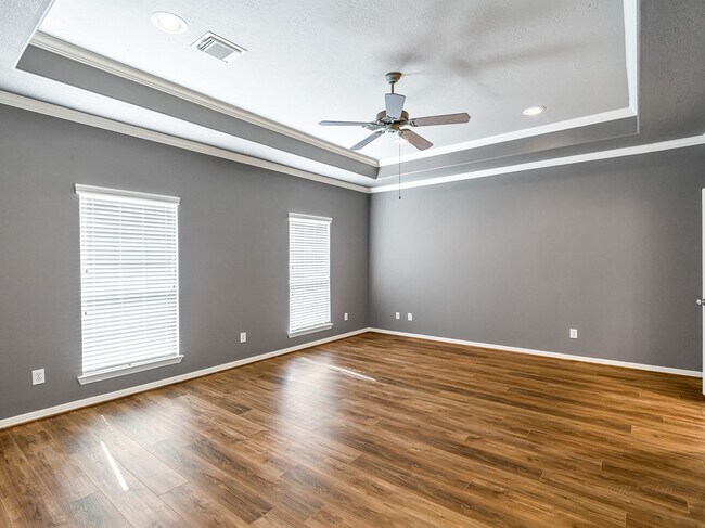 Building Photo - 3006 E Park at Fairdale
