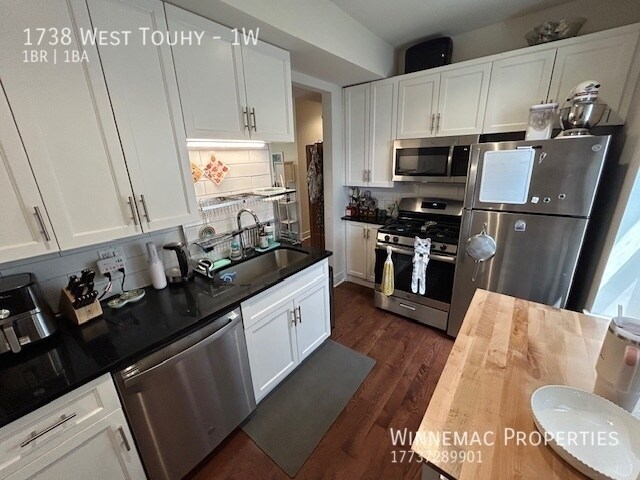 Building Photo - 1738 West Touhy-1W